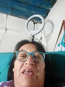 clarita_01's cam snapshot