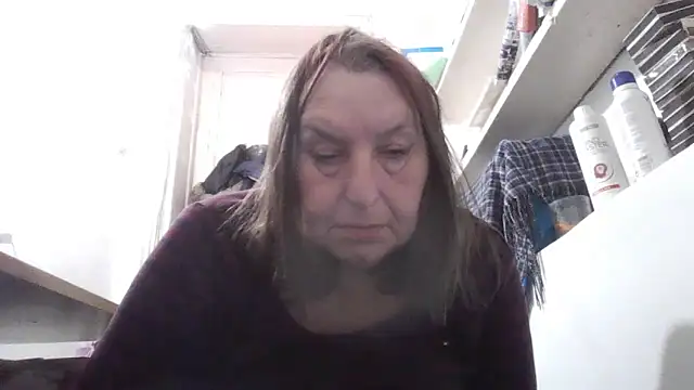 AnnaLive570's cam snapshot