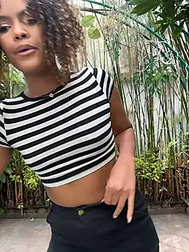 Amelia_bss's cam snapshot