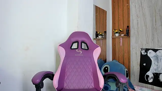 Alika01's cam snapshot