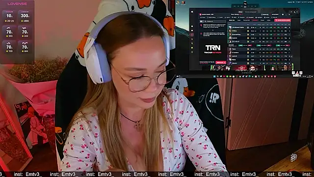 Emili1-'s cam snapshot