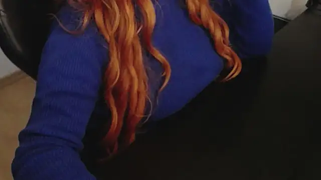 sweetvixen01's cam snapshot