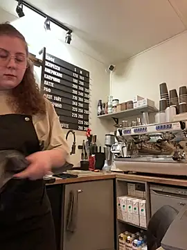 cinnabon_'s cam snapshot