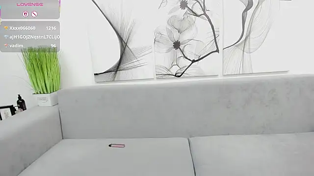 AngelinaWett's cam snapshot