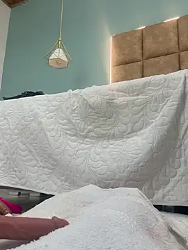 Natalia_Saenz_'s cam snapshot