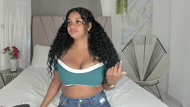 Ashley_Ebony__'s cam snapshot