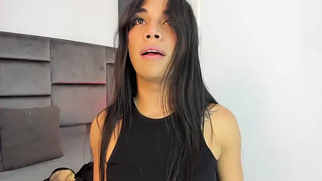 MarilynSmIith live sex cam