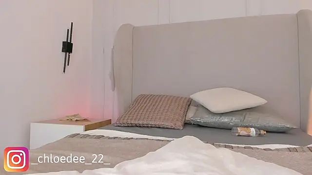 chloe_d's cam snapshot