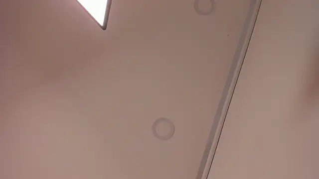 gabby_london's cam snapshot