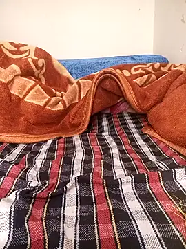 Tihki_Mirchi's cam snapshot