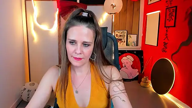 EmiliaBedy's cam snapshot