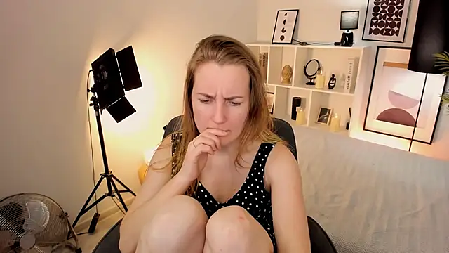 MeggySun's cam snapshot