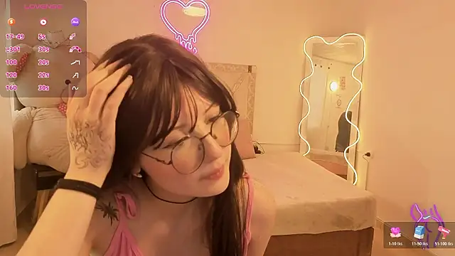 LEAH_TAY's cam snapshot