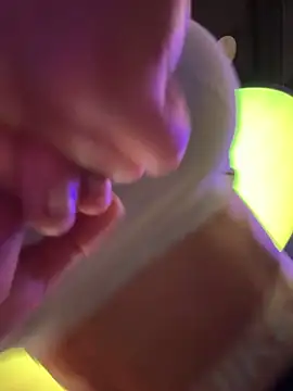 F3ckd0lllucy's cam snapshot