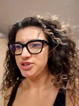 MiraBennet's cam snapshot