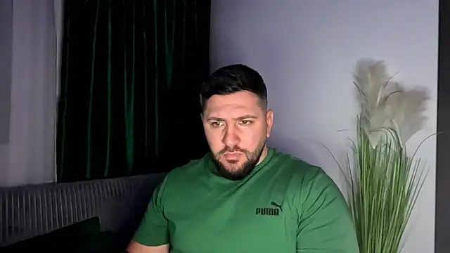 Gold_Alpha_Boy's cam snapshot