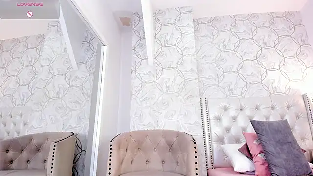 amara_rousse's cam snapshot