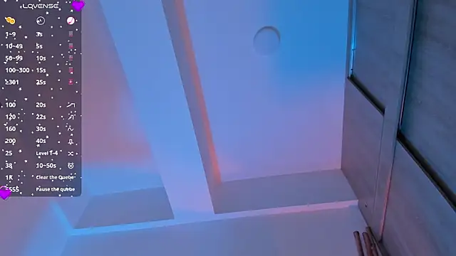 laura-hills18's cam snapshot