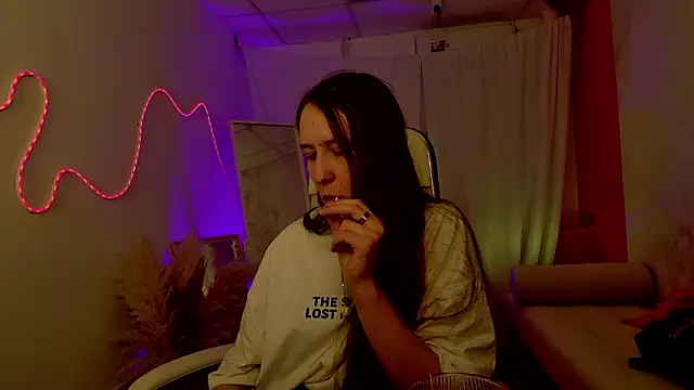 Olivia_Turneer's cam snapshot