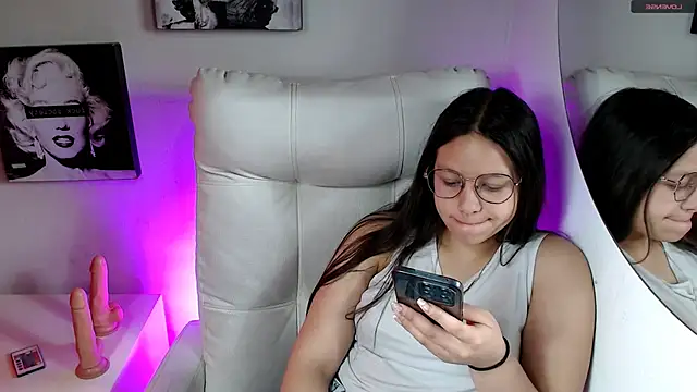 SamanthaRoldaan's cam snapshot