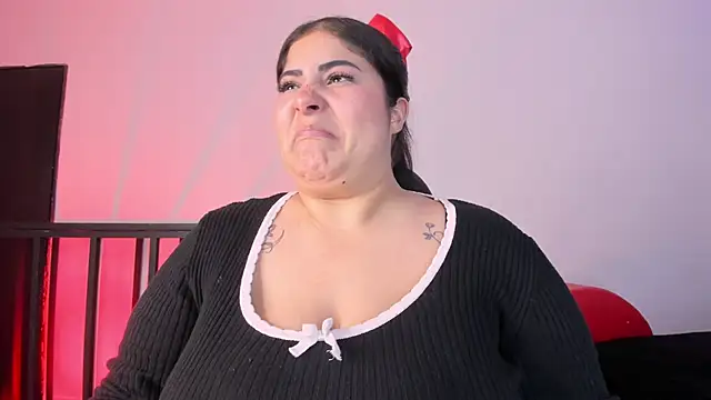 AmberiniHoffman live sex cam