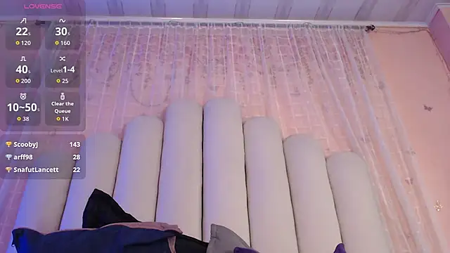 SweetRenata_'s cam snapshot