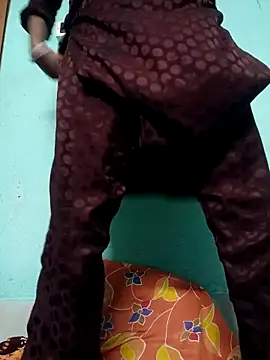 Monisha9876 live sex cam