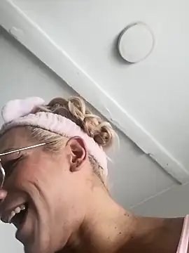 boss-thebitch live sex cam