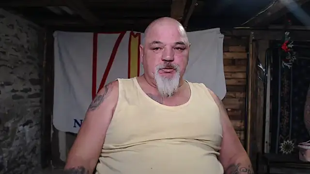 Newfiesausage1972 live sex cam