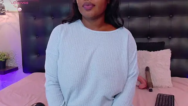 NaiaraMasson_ live sex cam