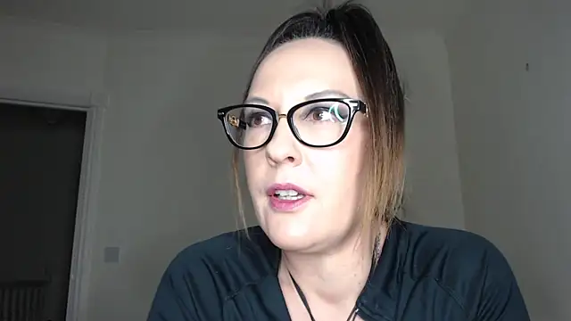 Humiliatrixxxx's cam snapshot