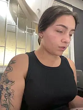 Alyha_Cortes's cam snapshot