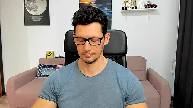 BrutusK08's cam snapshot