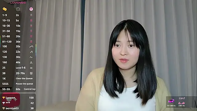 Naoko-99 live sex cam