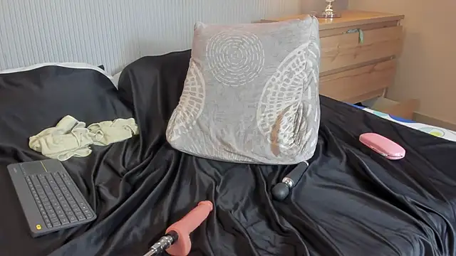 yeikafoxy live sex cam