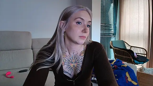 tattoobbgirl's cam snapshot