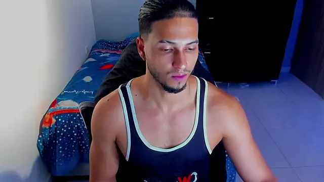 Kris_Khalifa69's cam snapshot