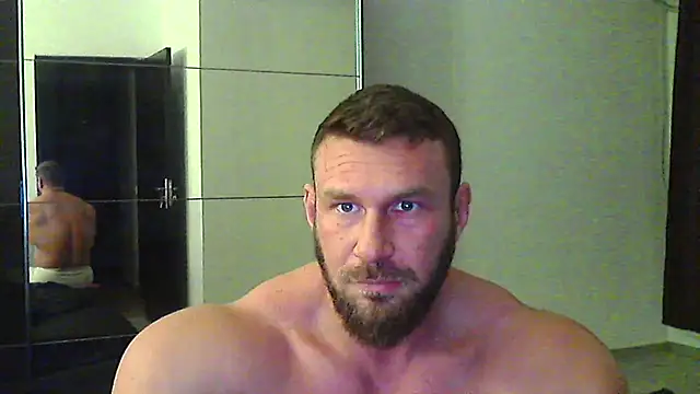 muscularkevin live sex cam
