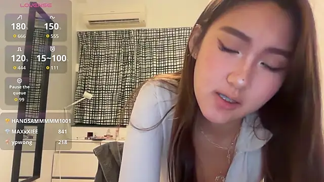 AlishaCheng's cam snapshot