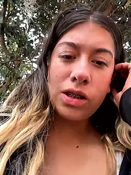 Enyeld_ruru live sex cam