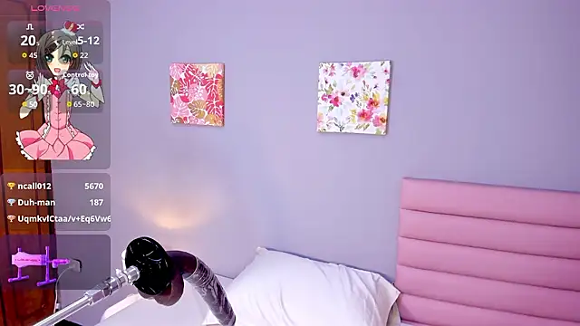 mia_celezte's cam snapshot