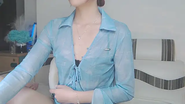 SuziiLove's cam snapshot