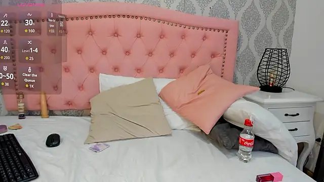 emma_scott_7's cam snapshot