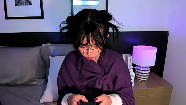 vi_anaya's cam snapshot