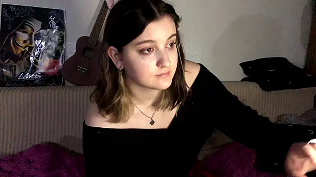 ElaraBlack live sex cam