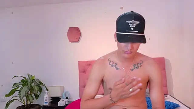 two_milkyway's cam snapshot