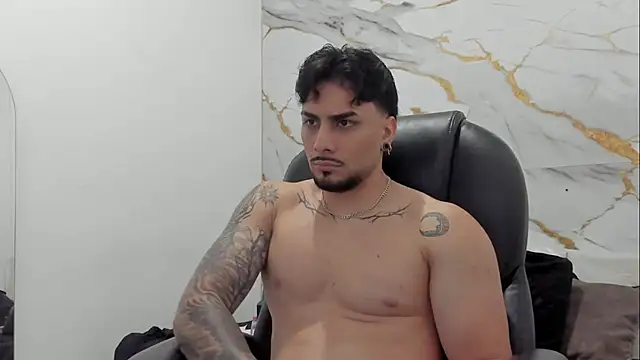 Miike_Stone1's cam snapshot