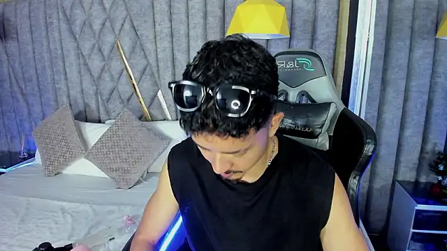 NicolaiKarav's cam snapshot