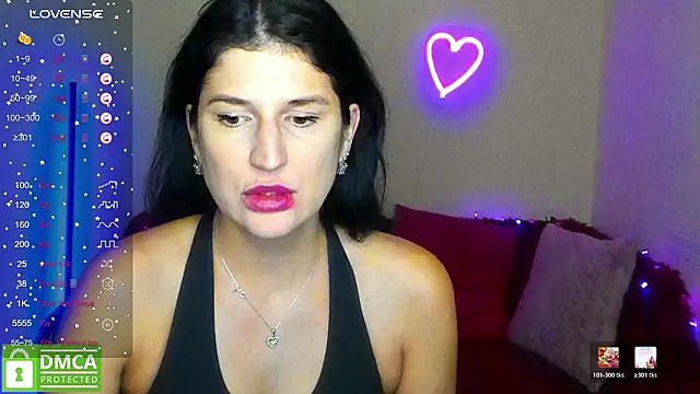 Alianna_Solo_Kisses's cam snapshot