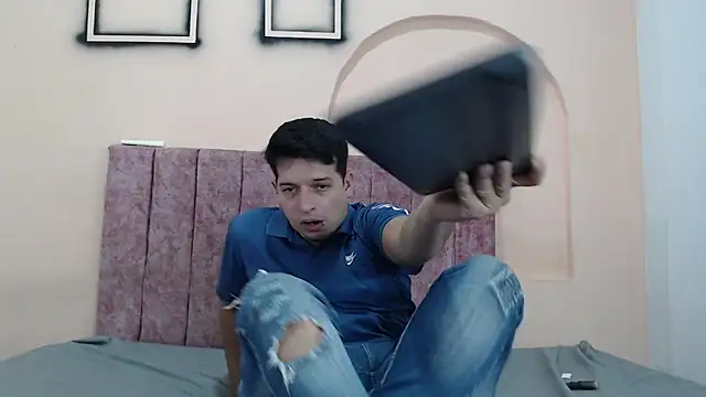 FerneyManti's cam snapshot